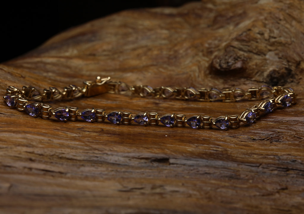 9ct Gold Pear Cut Tanzanite Tennis Bracelet