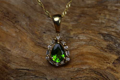 9ct Gold Diopside & Diamond Halo Pendant