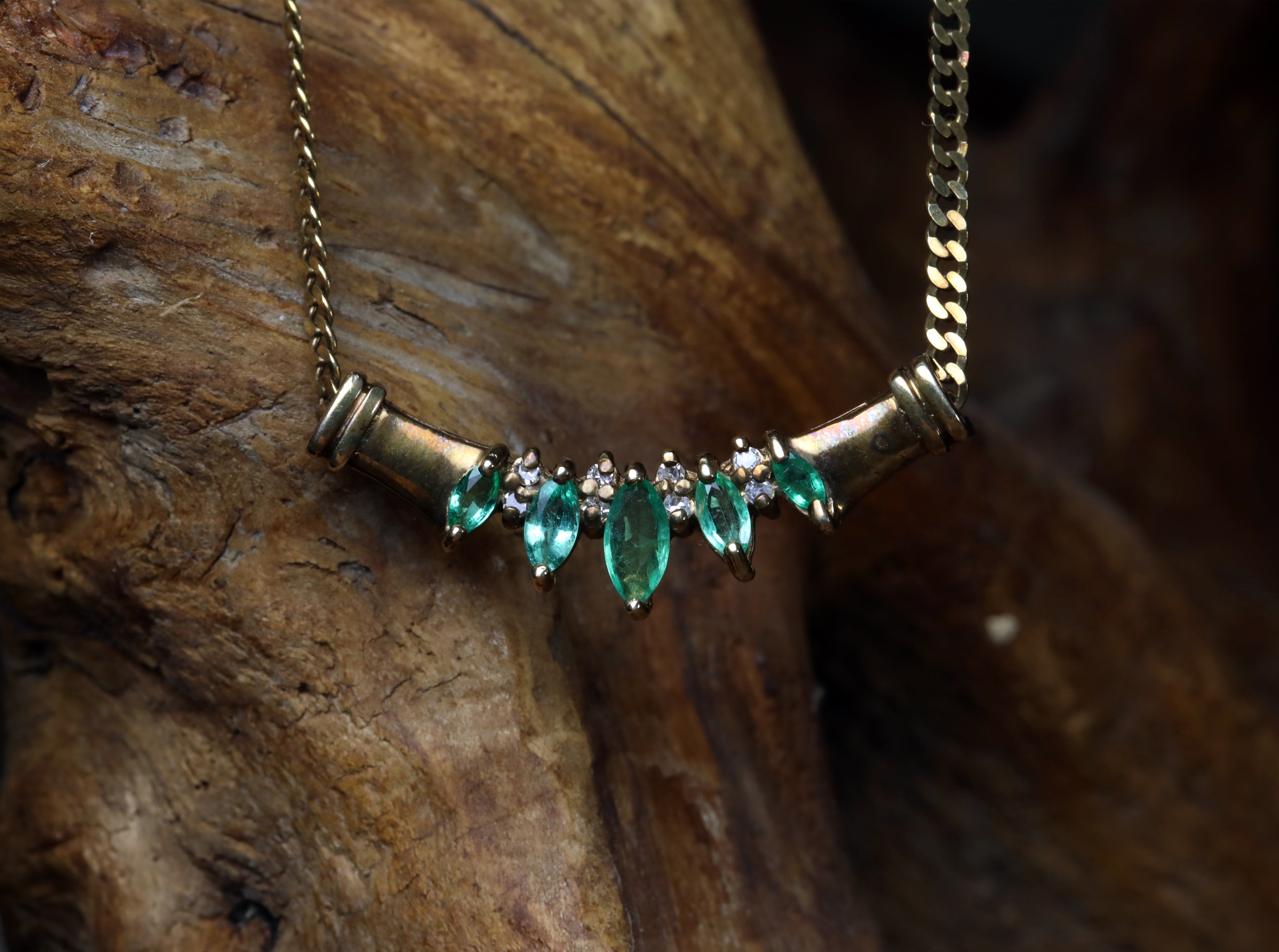 9ct Gold Vintage Emerald & Diamond Necklace