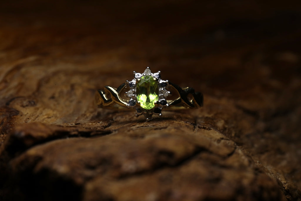 9ct Gold Peridot & Diamond Cluster Ring